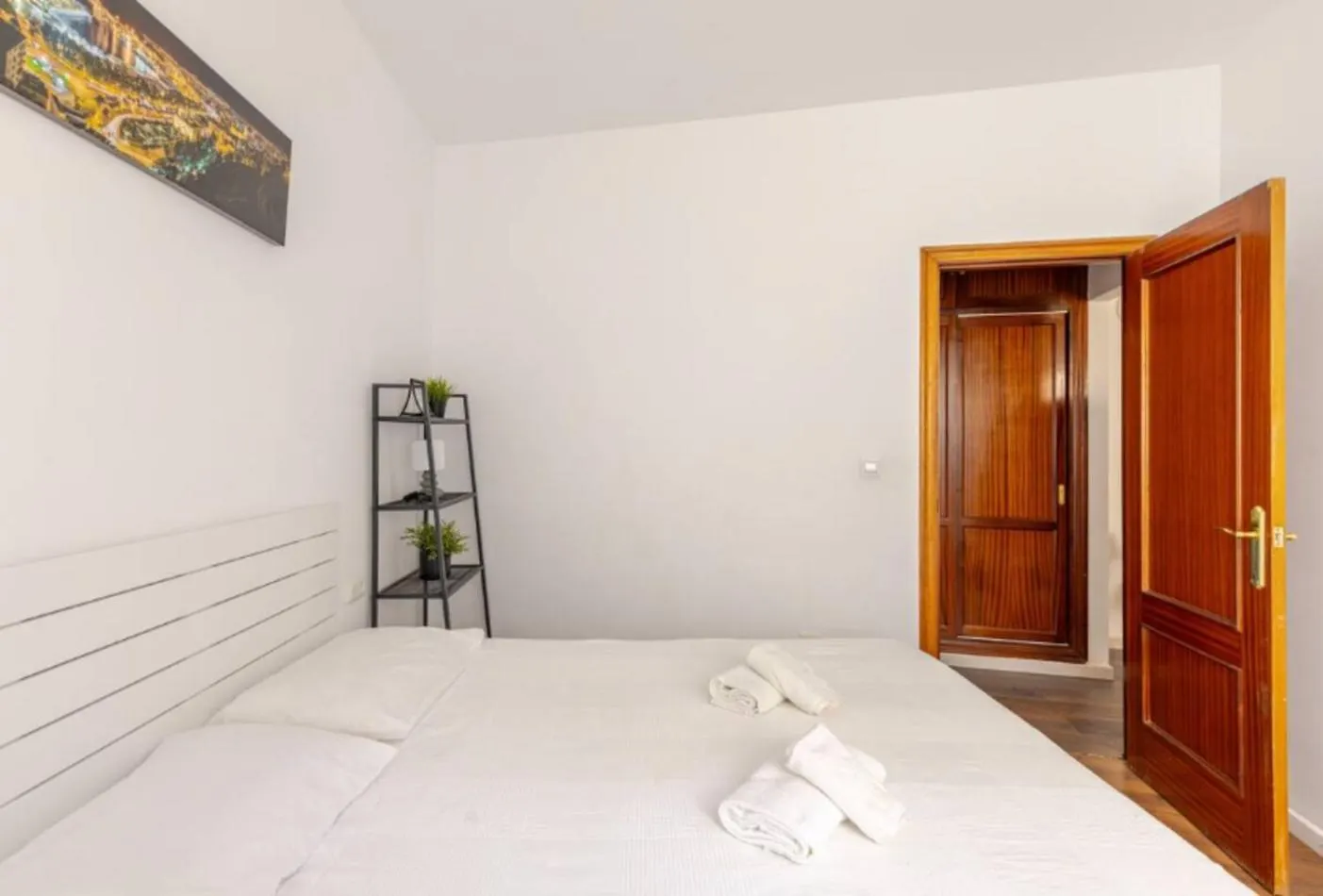 Perla Lagunillas Malaga